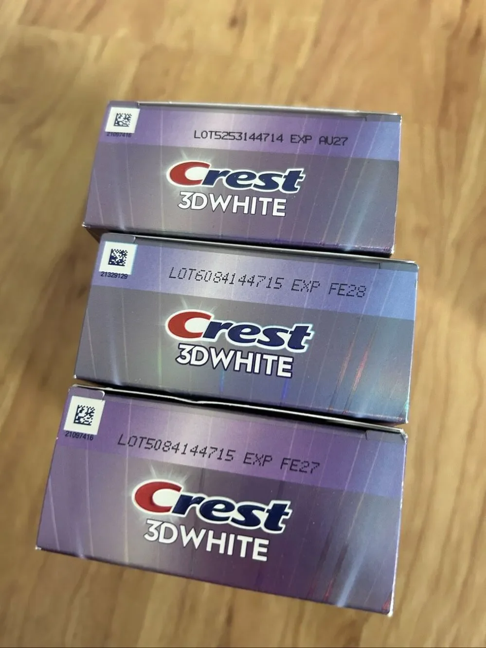 Bundle of toothpaste 10 different types and expiration dates Colgate creat